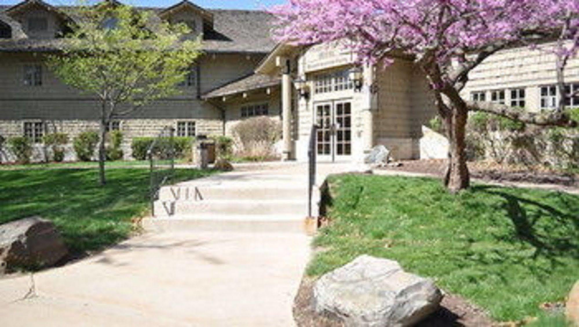 Starved Rock Lodge & Conference Center Utica Eksteriør billede