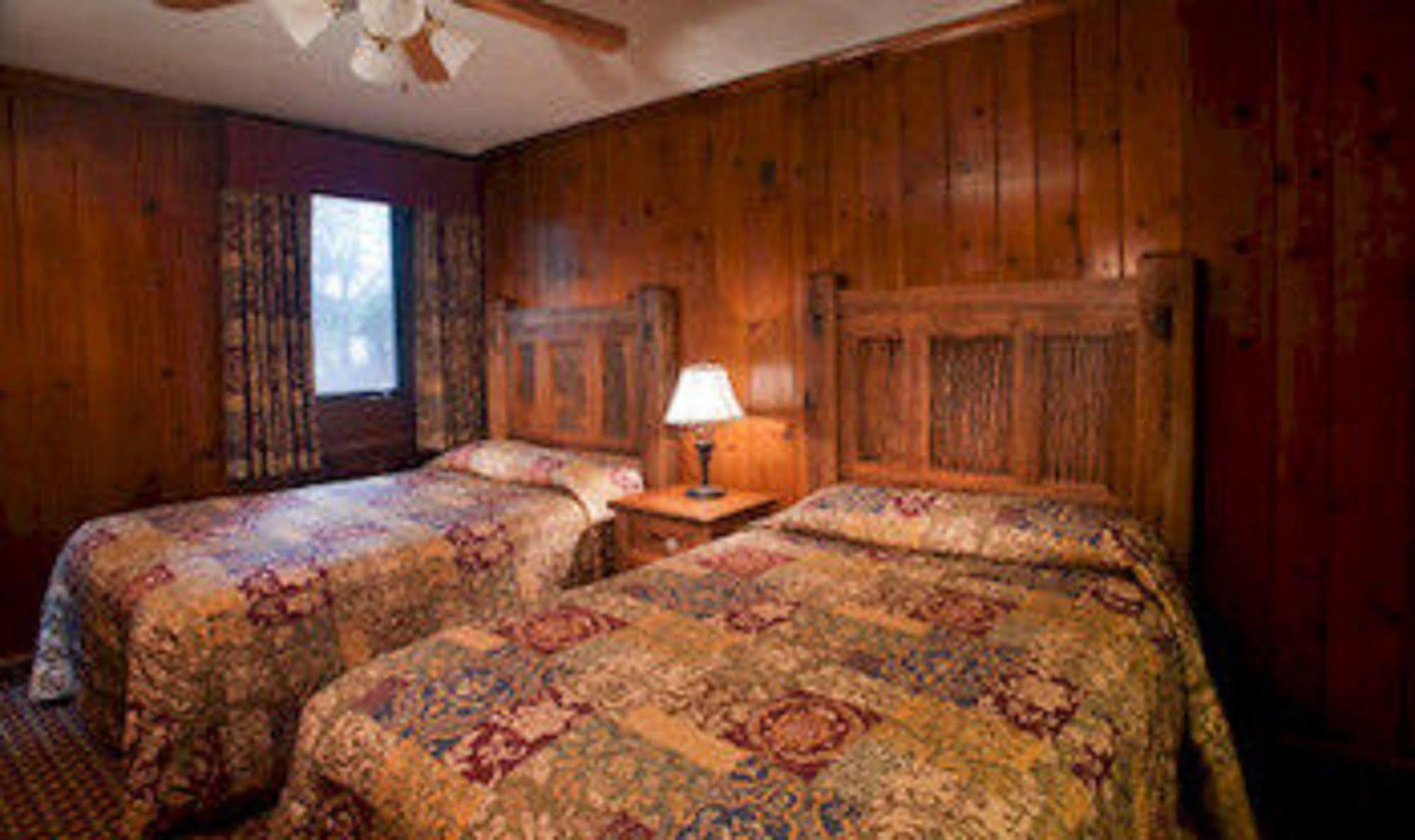 Starved Rock Lodge & Conference Center Utica Eksteriør billede